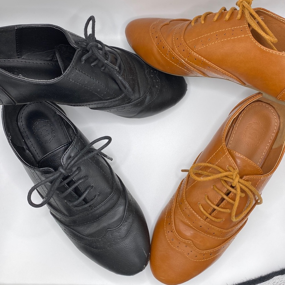 Pair of Oxford Shoes Bundle